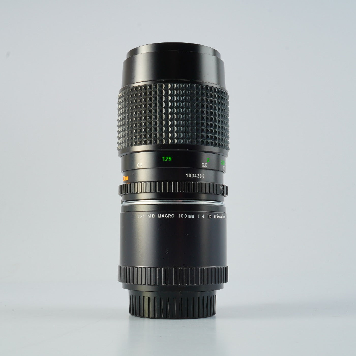 MINOLTA MD MACRO ROKKOR 100mm F/4 + 1:2-1:1 Extension Tube 単焦点レンズ