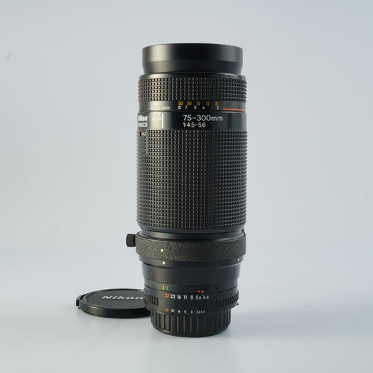 Nikon AF NIKKOR 75-300mm F/4.5-5.6 ズームレンズ