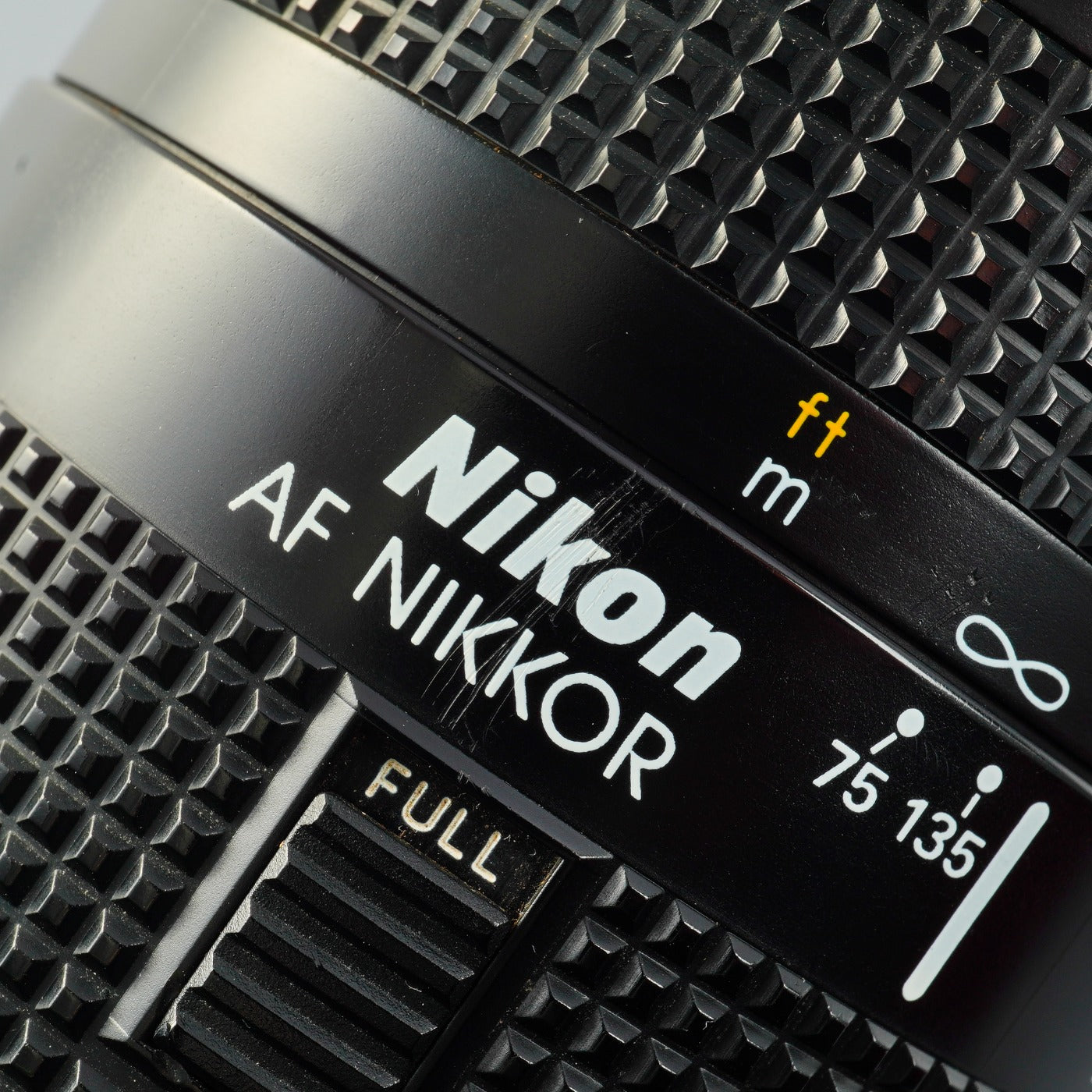 Nikon AF NIKKOR 75-300mm F/4.5-5.6 ズームレンズ