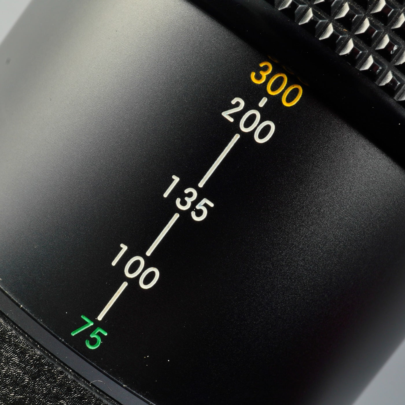 Nikon AF NIKKOR 75-300mm F/4.5-5.6 ズームレンズ