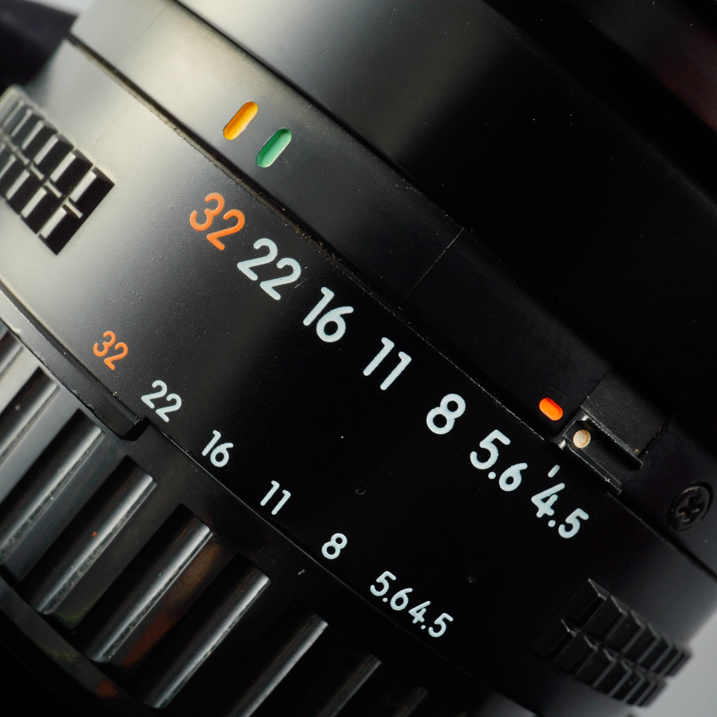 Nikon AF NIKKOR 75-300mm F/4.5-5.6 ズームレンズ