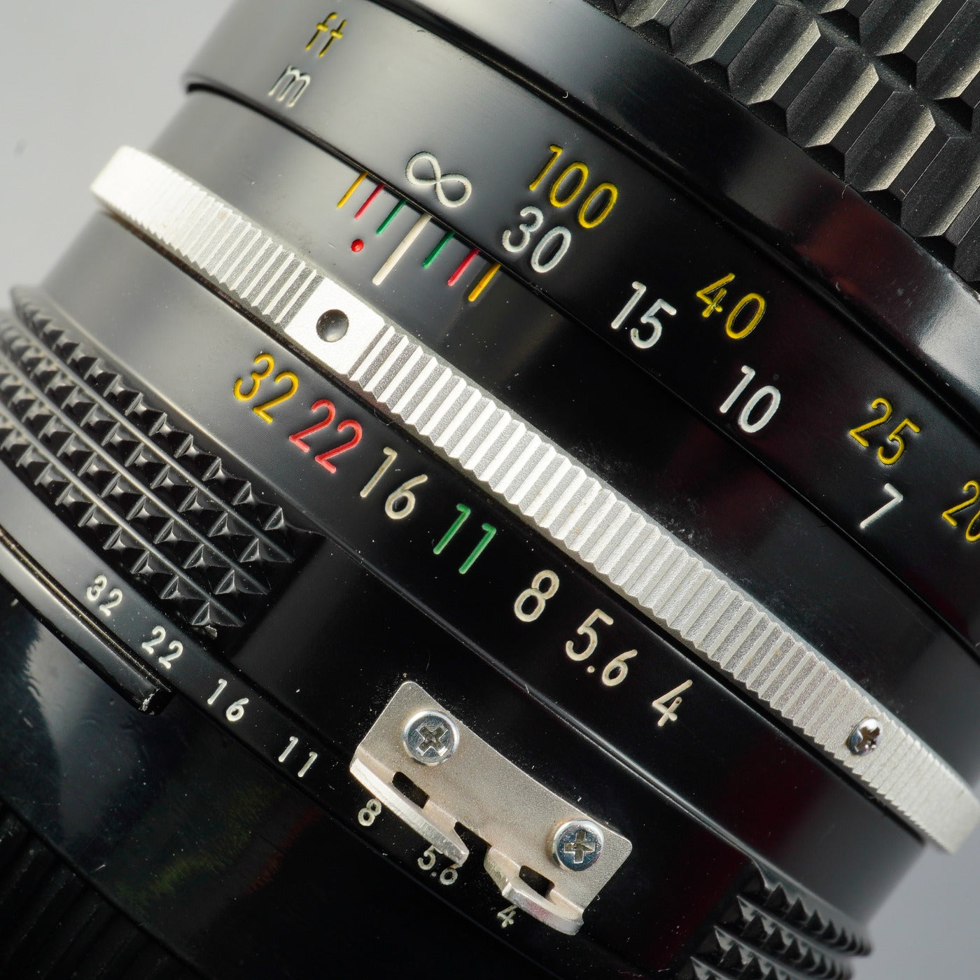 Nikon Ai NIKKOR 200mm F/4 単焦点レンズ