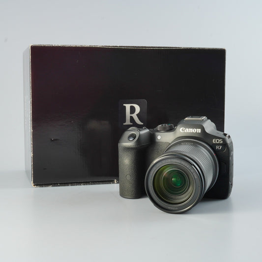Canon EOS R7 + RF-S 18-150mm F/3.5-6.3 IS STM ミラーレスカメラ