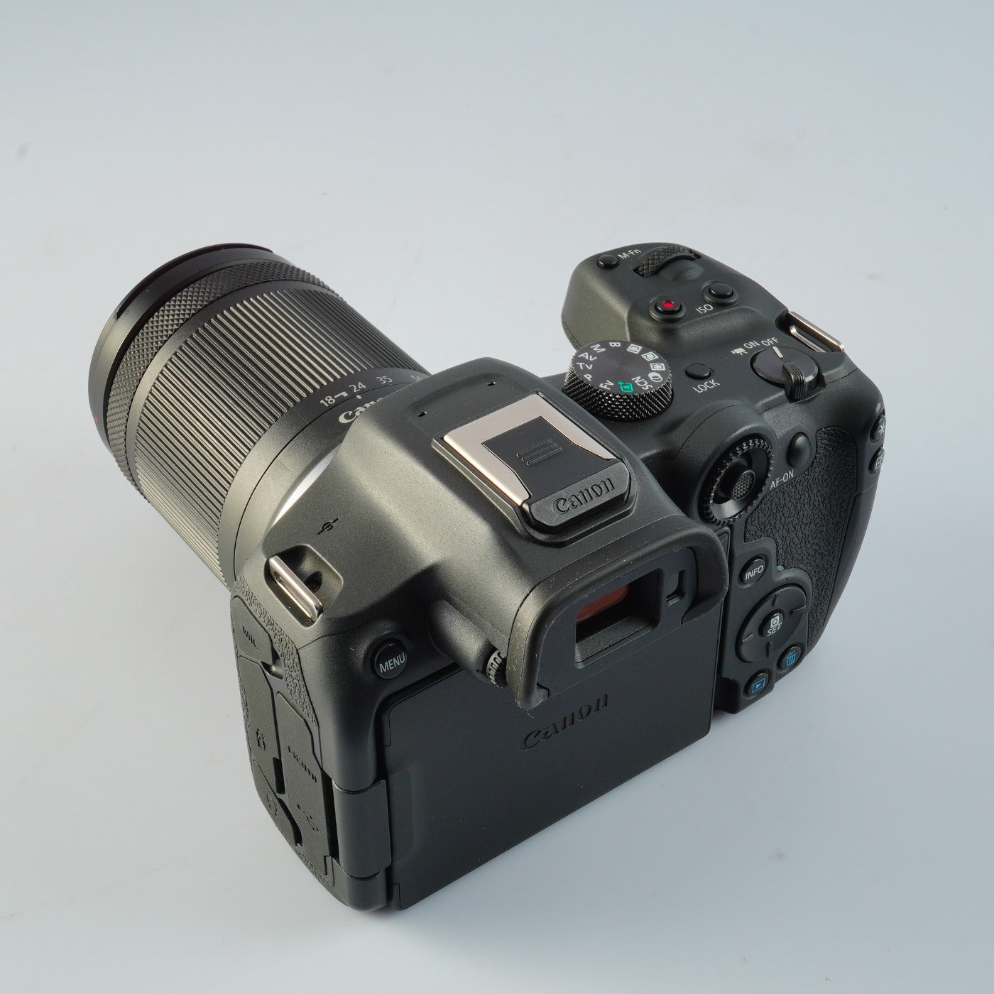 Canon EOS R7 + RF-S 18-150mm F/3.5-6.3 IS STM ミラーレスカメラ