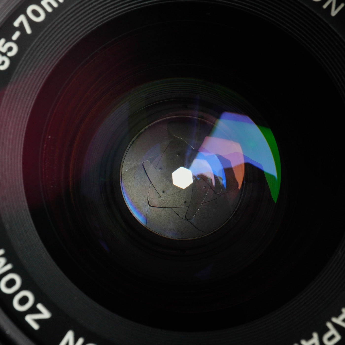 Canon FD 35-70mm F/4 ズームレンズ