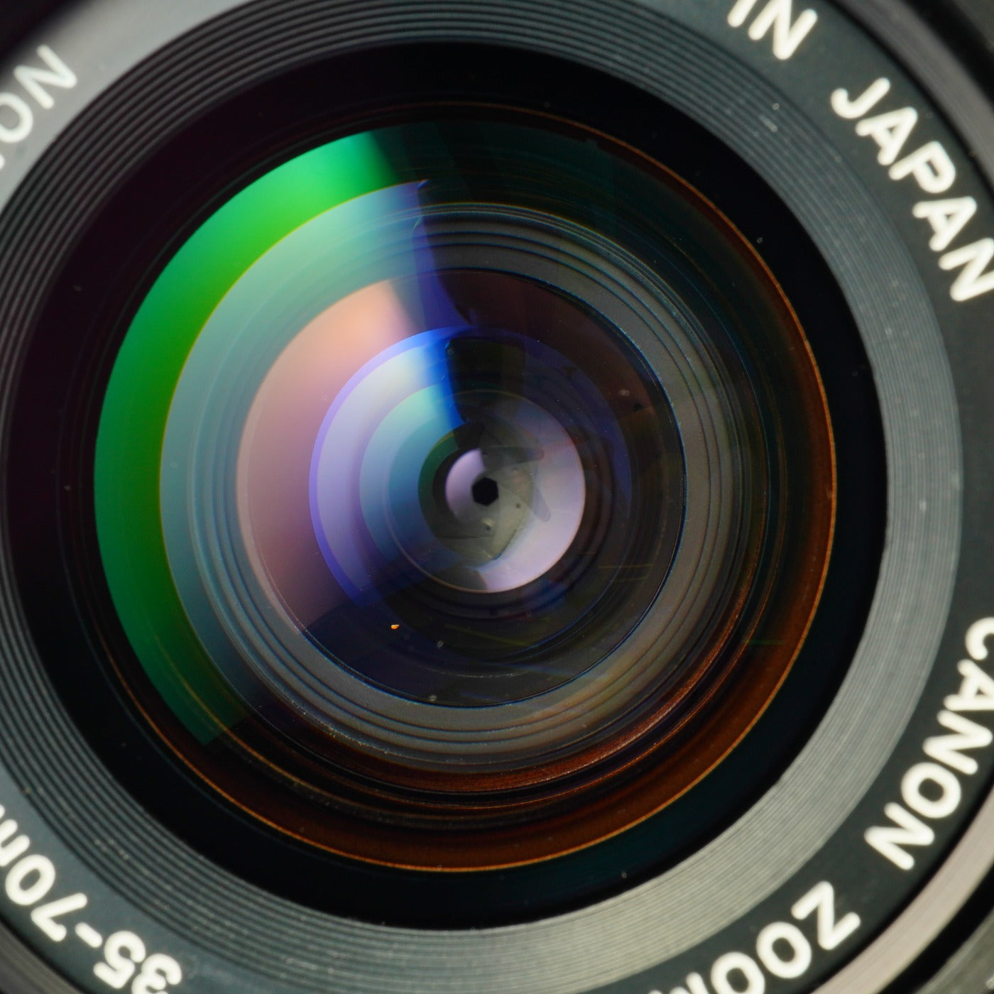 Canon FD 35-70mm F/4 ズームレンズ