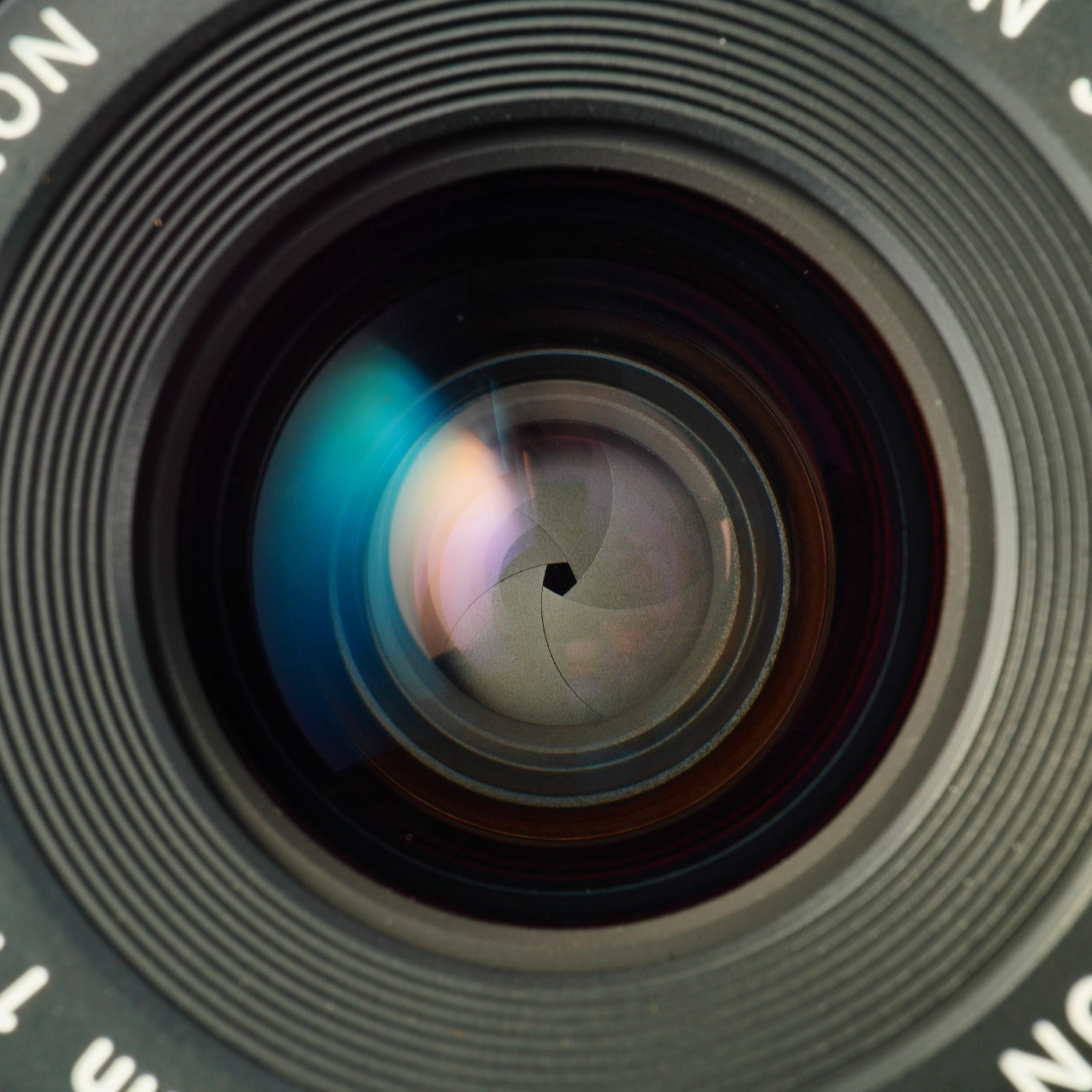 Canon New FD NFD 28mm F/2.8 単焦点レンズ