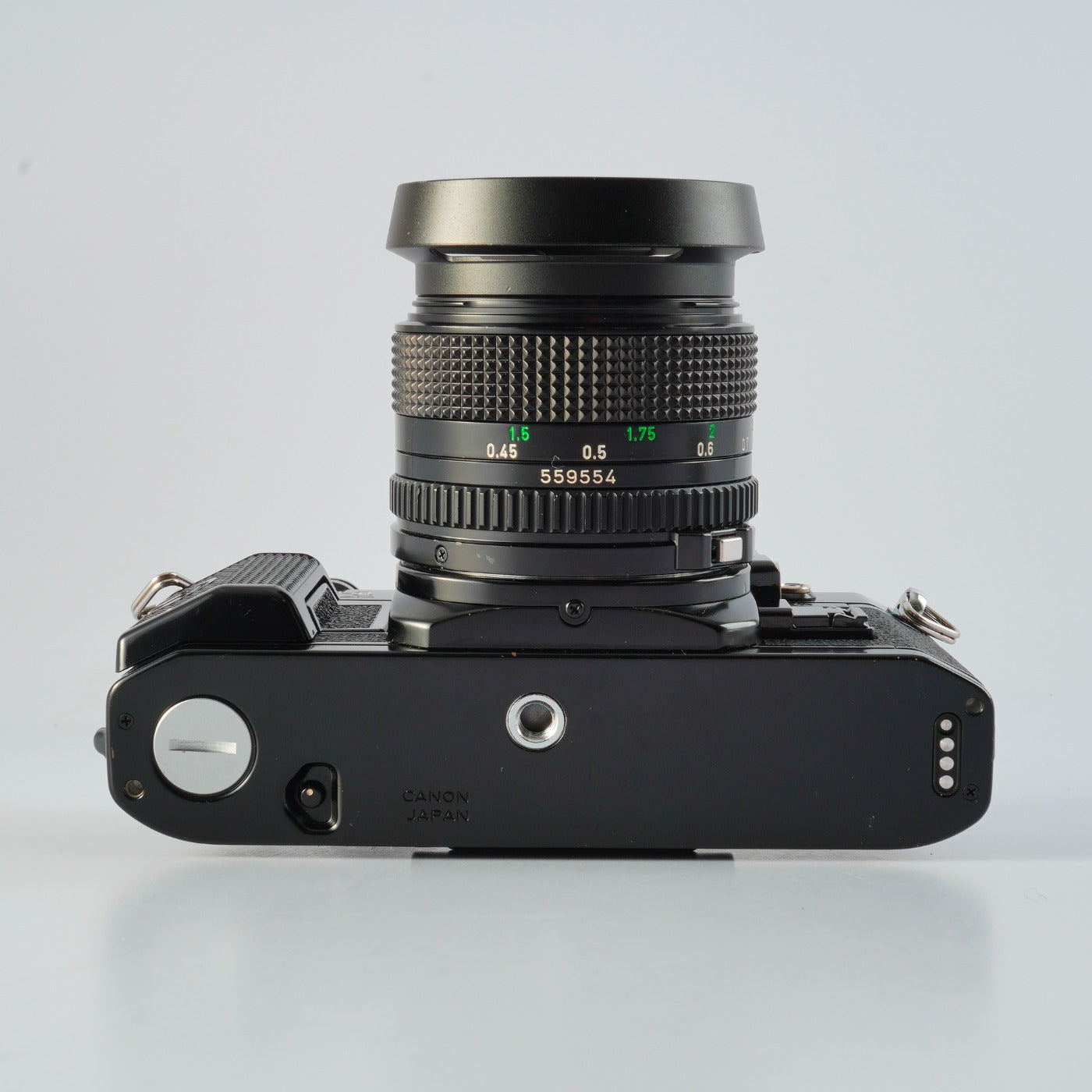 【SERVICED & TESTED】 Canon AE-1 Program Black + New FD 50mm F/1.4 MF フィルム一眼レフカメラ