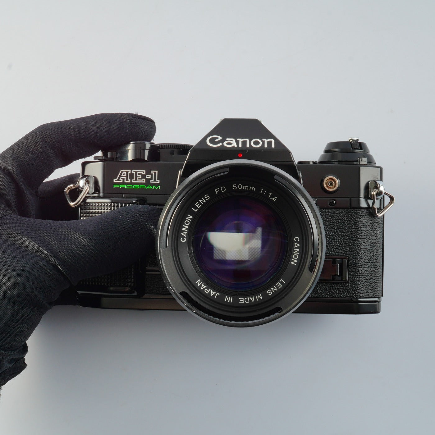 【SERVICED & TESTED】 Canon AE-1 Program Black + New FD 50mm F/1.4 MF フィルム一眼レフカメラ