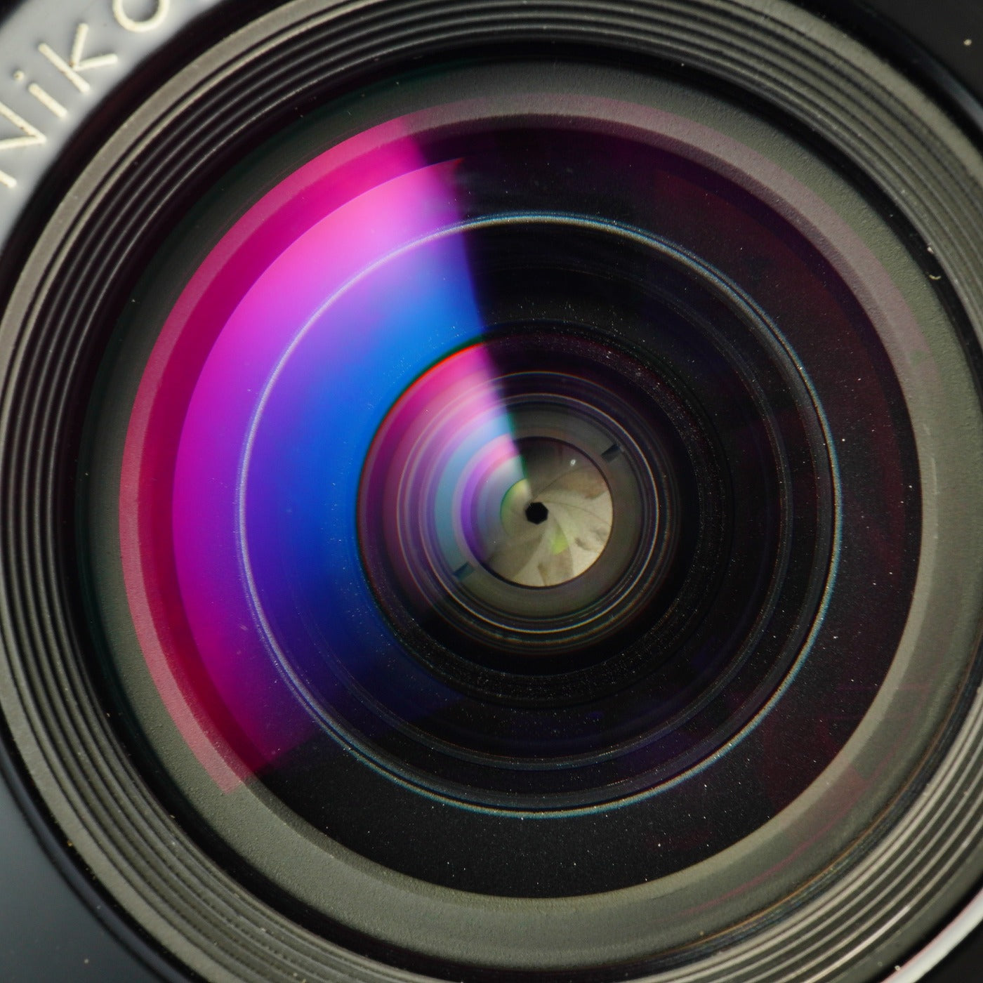 Nikon Ai-S Nikkor 20mm F/3.5 単焦点レンズ – 山田写真機店