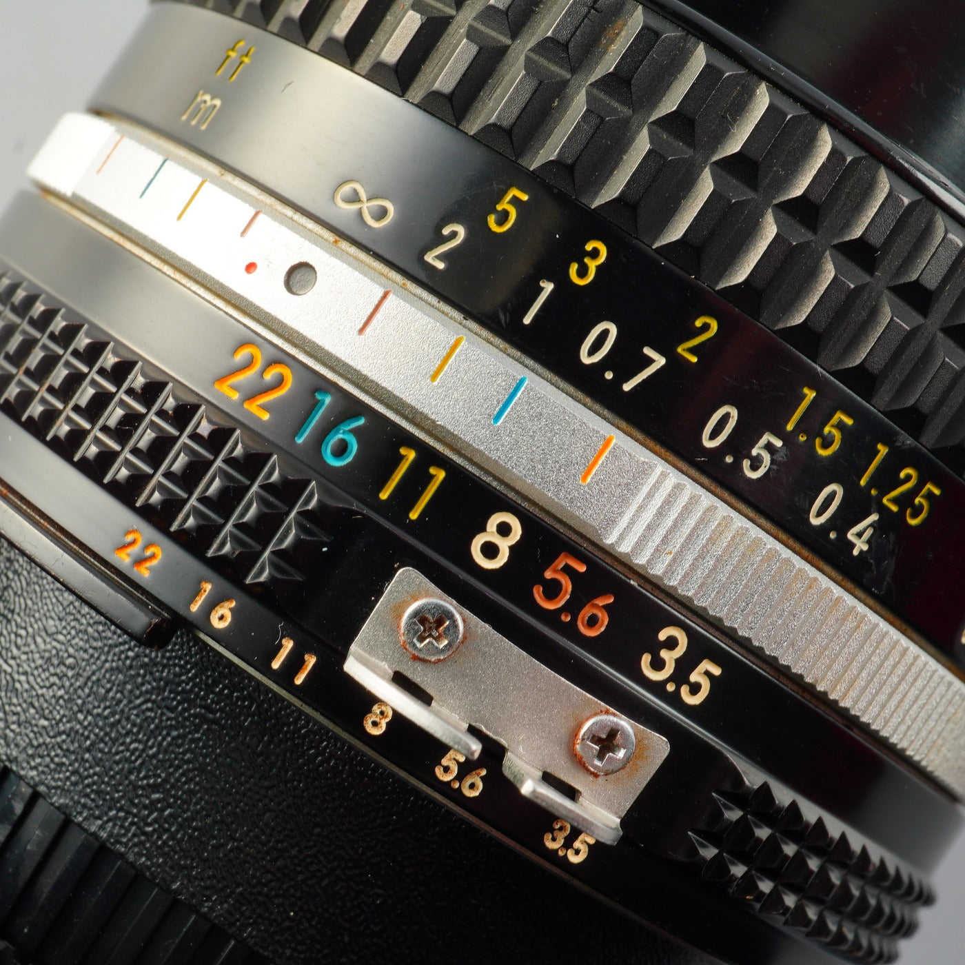 Nikon Ai-S Nikkor 20mm F/3.5 単焦点レンズ