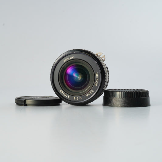 Nikon Ai-S Nikkor 20mm F/3.5 単焦点レンズ