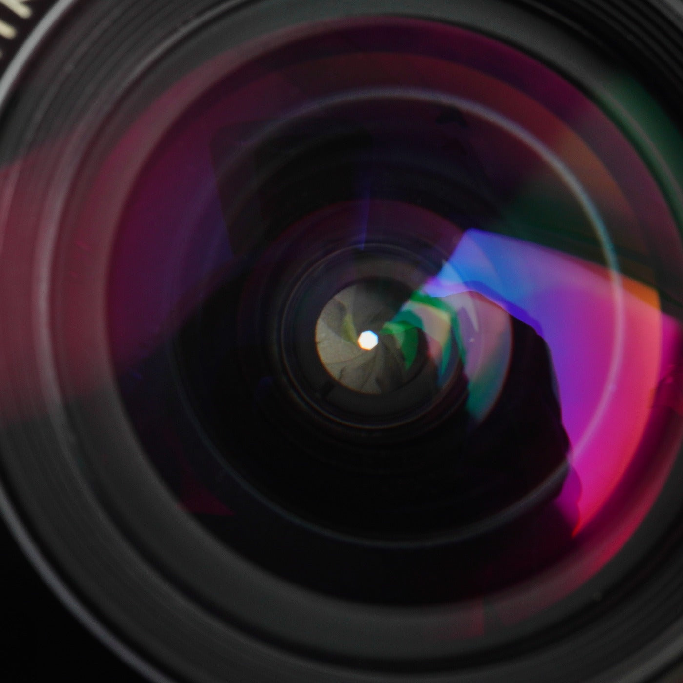 Nikon Ai-S Nikkor 20mm F/3.5 単焦点レンズ – 山田写真機店