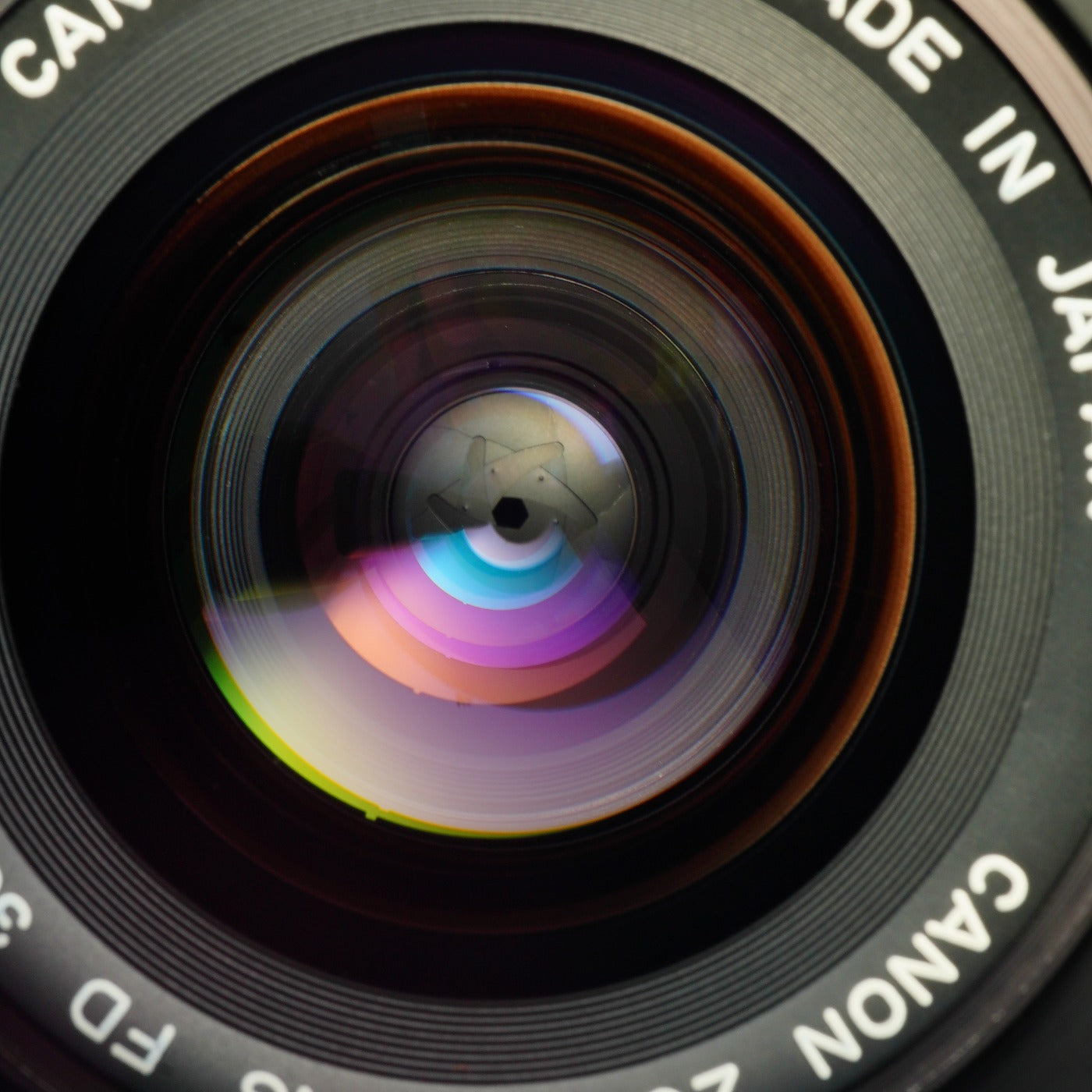 Canon FD 35-70mm F/4 ズームレンズ