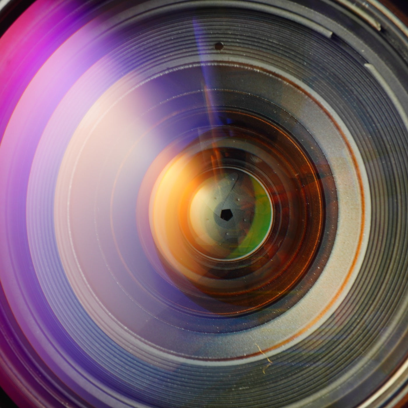 Canon New FD 35-105mm F/3.5 ズームレンズ