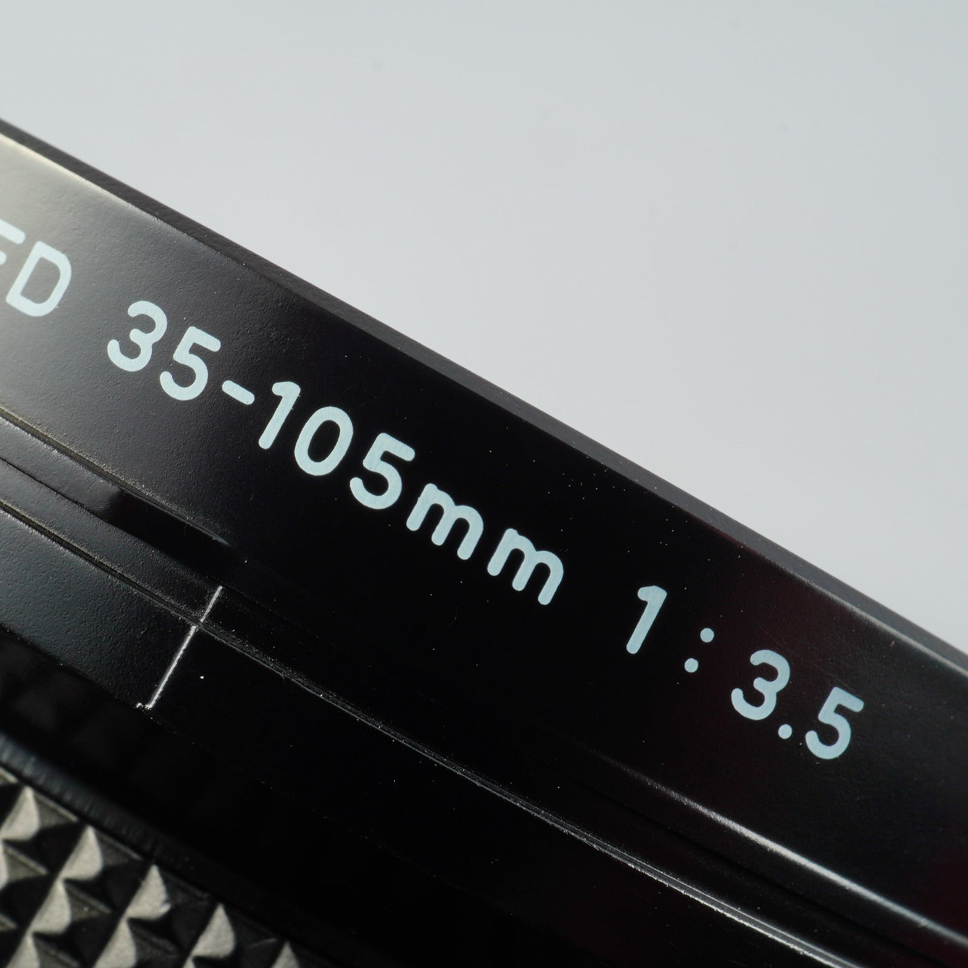Canon New FD 35-105mm F/3.5 ズームレンズ