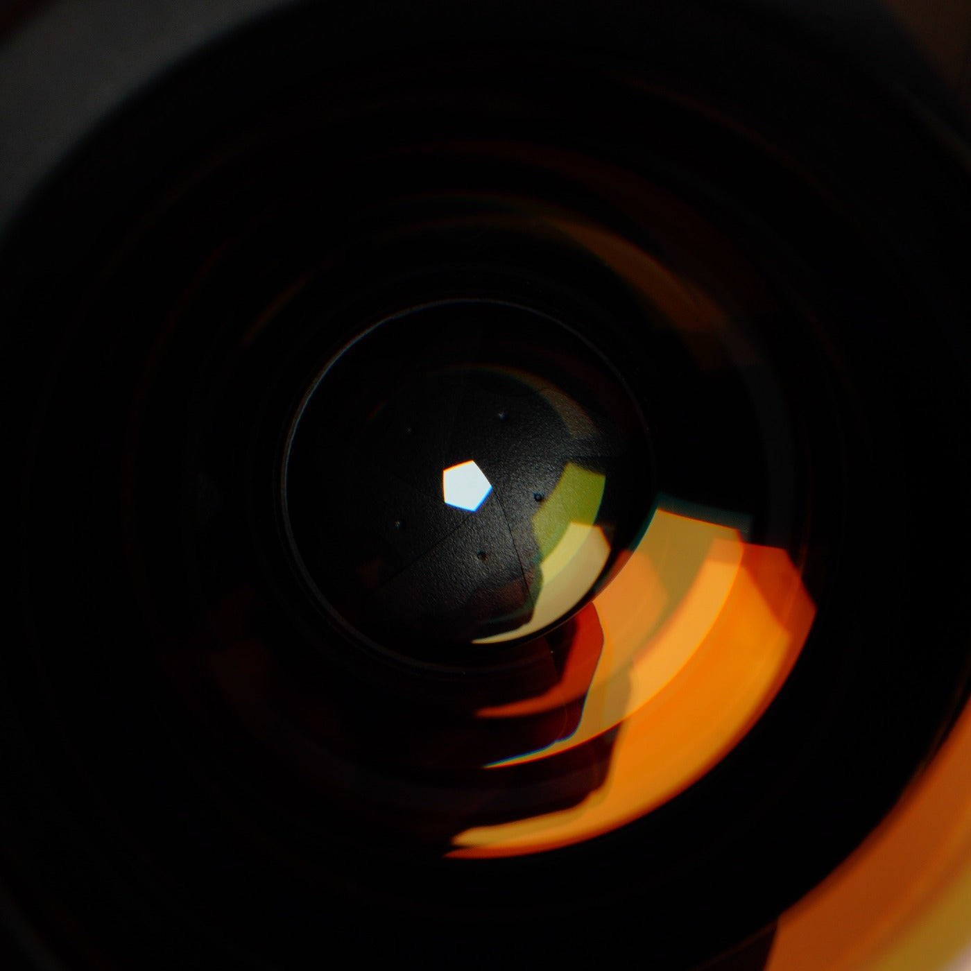 Canon New FD 35-105mm F/3.5 ズームレンズ