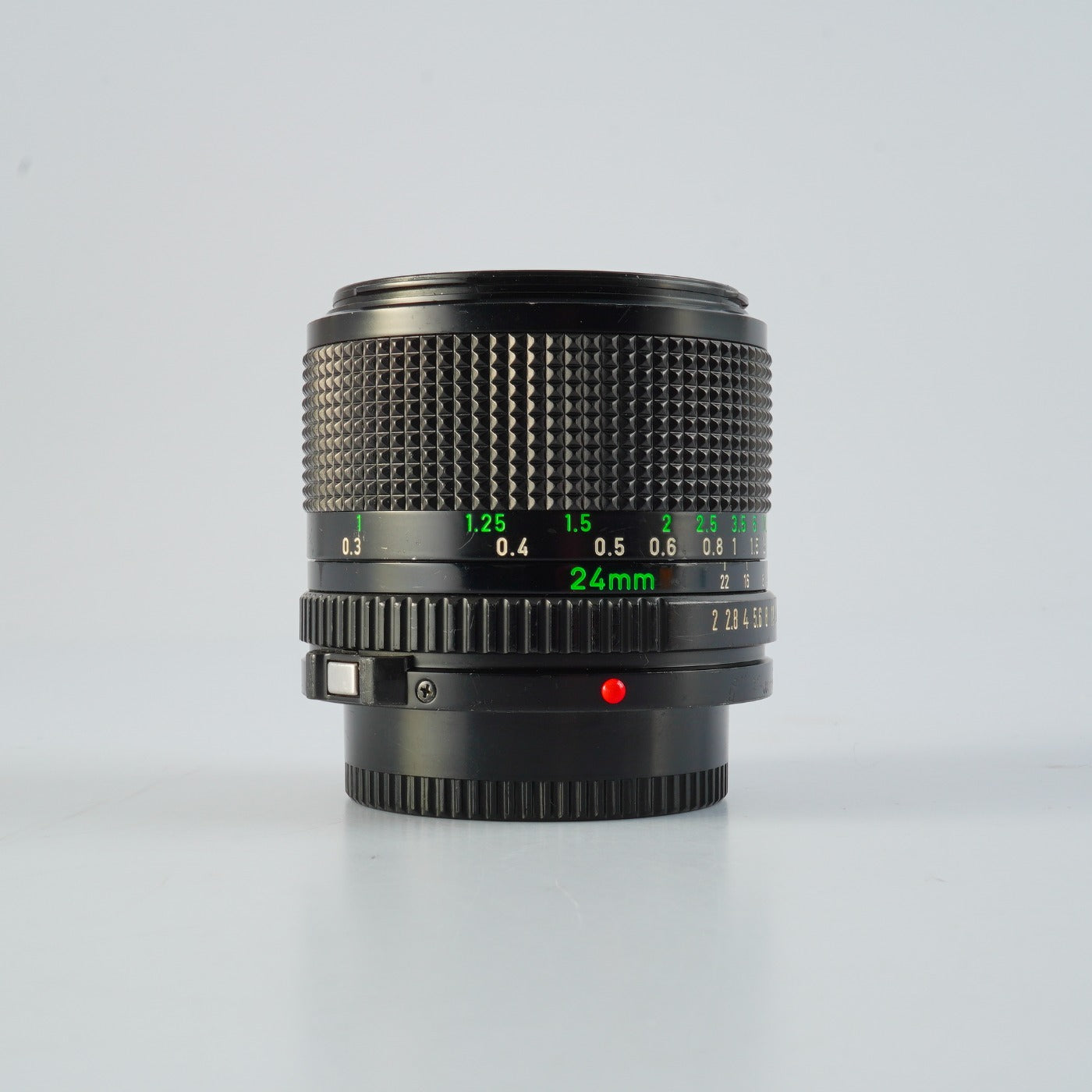 Canon NEW FD NFD 24mm F/2 単焦点レンズ