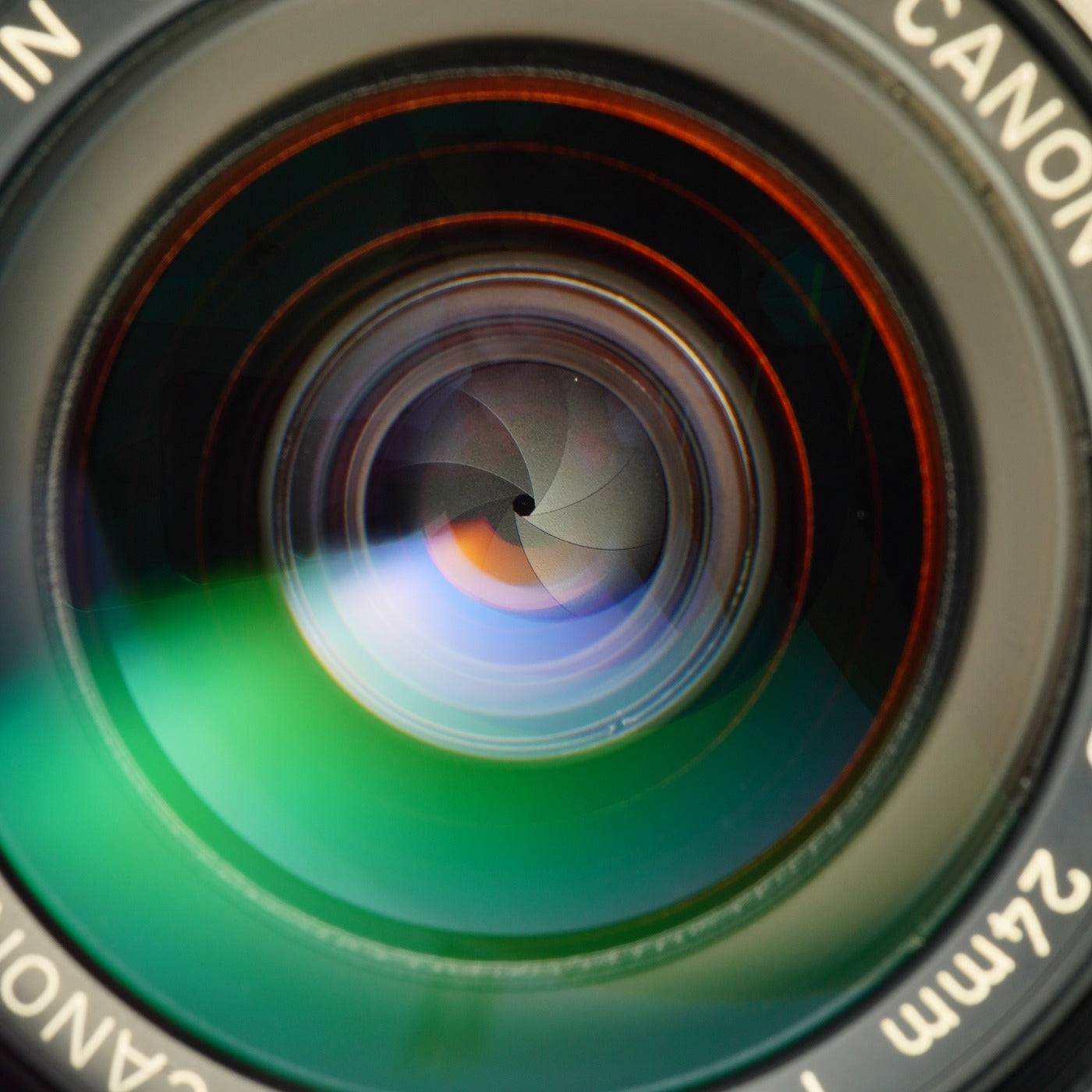 Canon NEW FD NFD 24mm F/2 単焦点レンズ