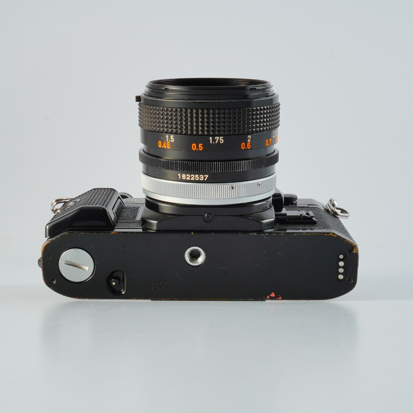 【SERVICED & TESTED】 Canon AE-1 Program Black + FD 50mm F/1.4 S.S.C. "O" MF フィルム一眼レフカメラ