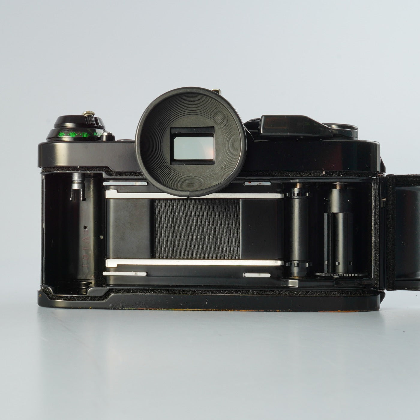 【SERVICED & TESTED】 Canon AE-1 Program Black + FD 50mm F/1.4 S.S.C. "O" MF フィルム一眼レフカメラ