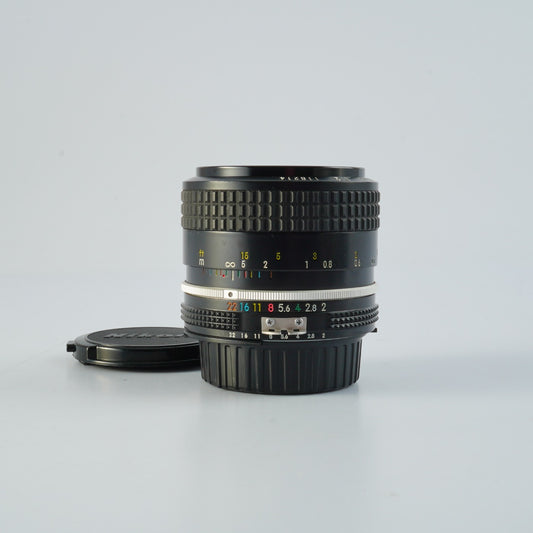 Nikon Ai Nikkor 35mm F/2 単焦点レンズ