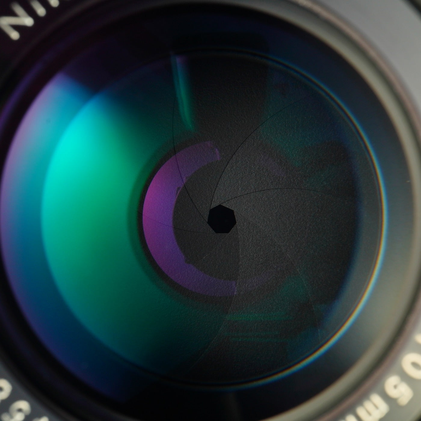 Nikon Ai-S NIKKOR 105mm F/2.5 単焦点レンズ