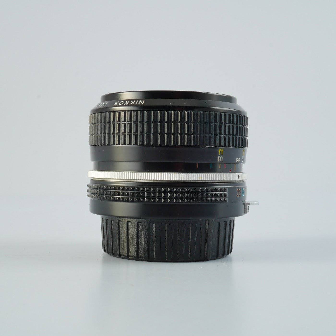 Nikon ニコン 非Ai Nikkor 28mm F/2.8 単焦点レンズ Nikon 非Ai Nikkor 28mm F/2.8 単焦点レンズ – 山田写真機店