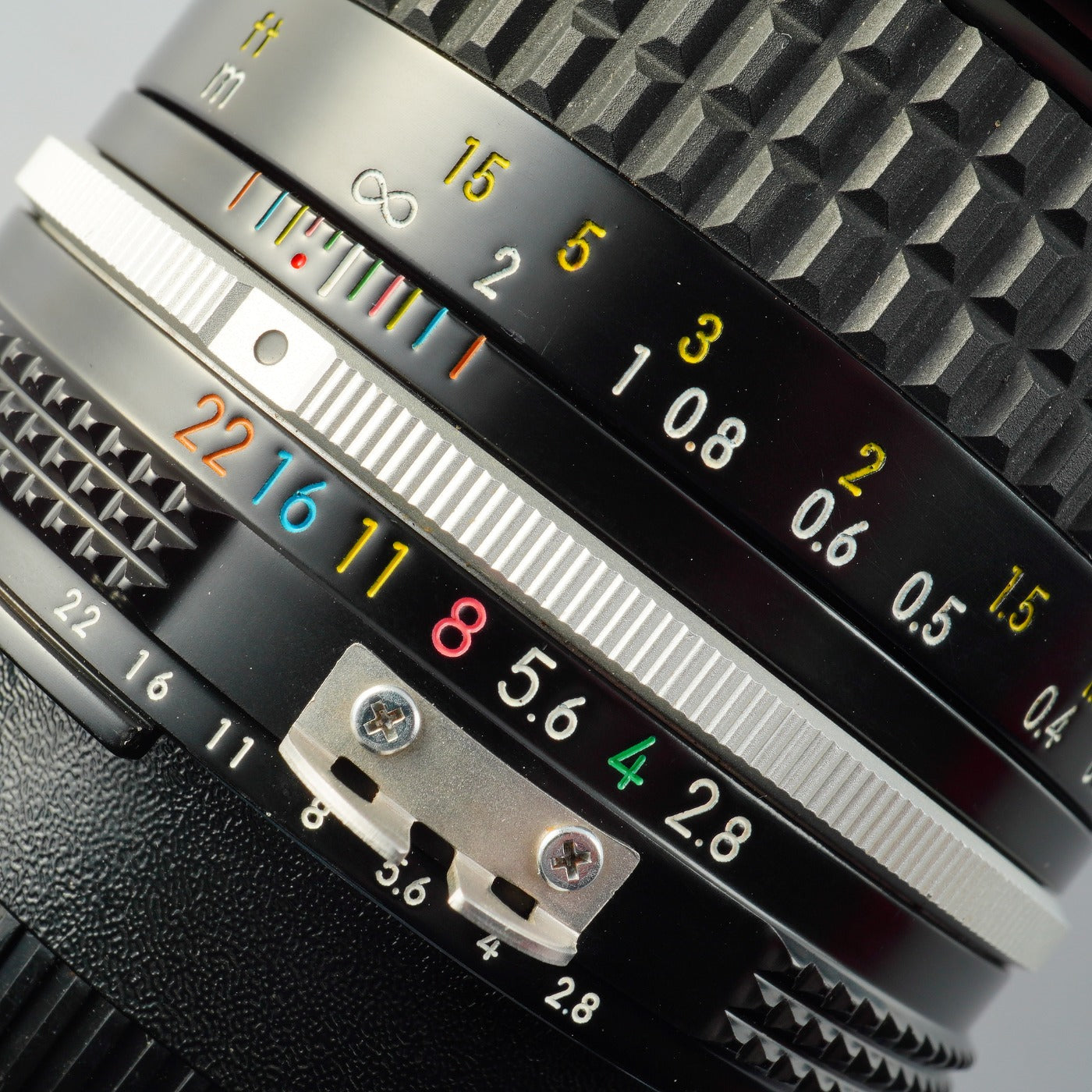 Nikon Ai NIKKOR 35mm F/2.8 単焦点レンズ