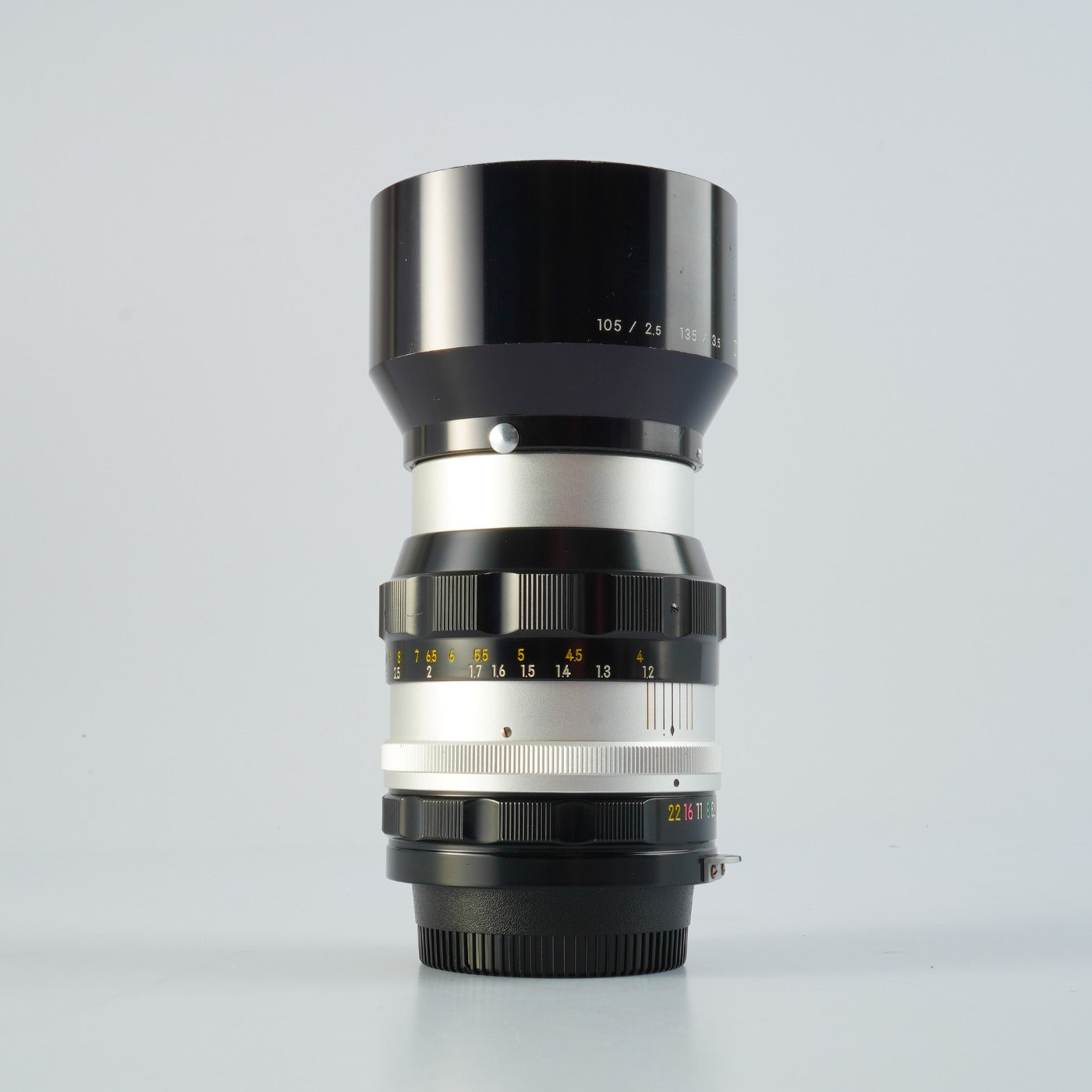 Nikon 非Ai NIKKOR-P Auto 105mm F/2.5 単焦点レンズ