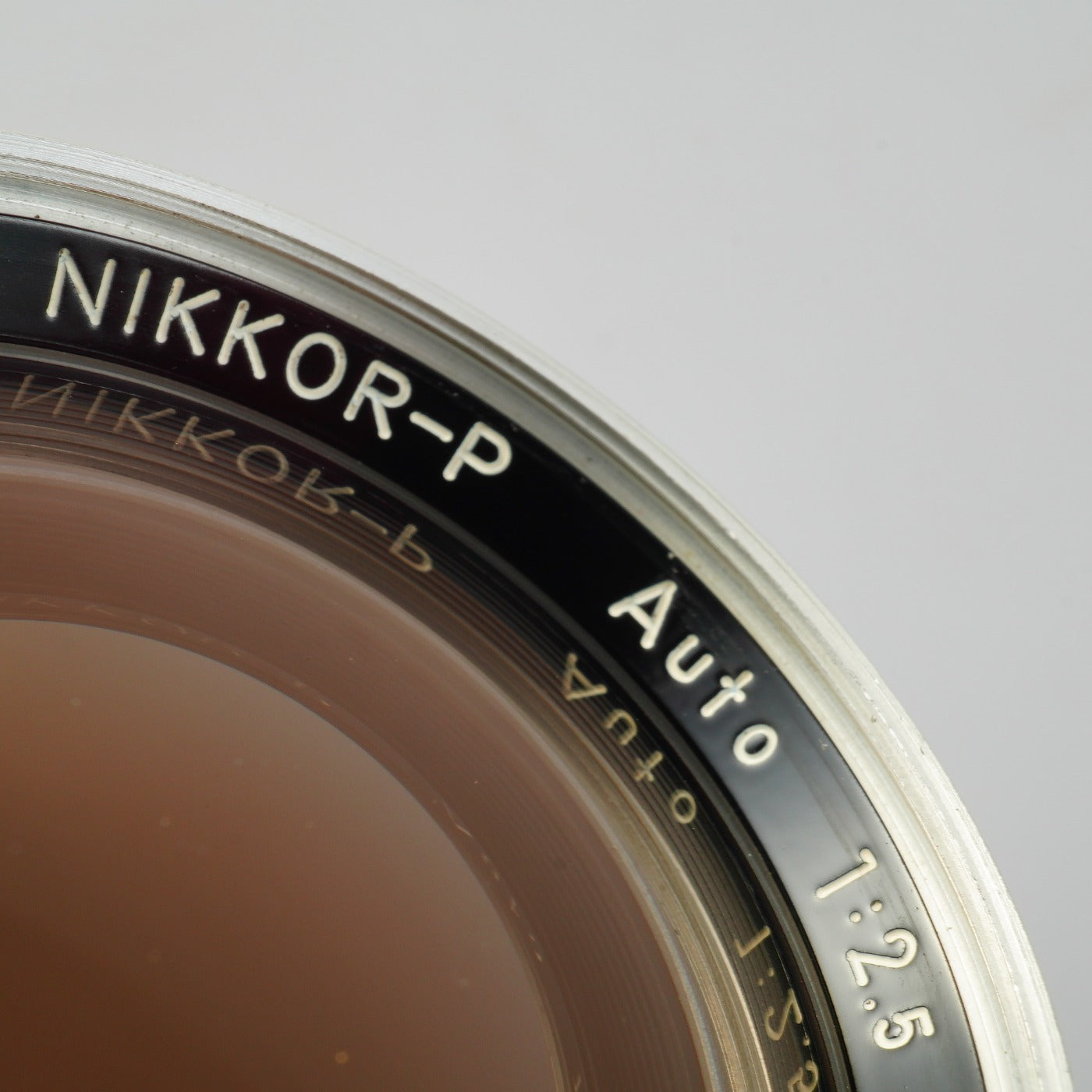 Nikon 非Ai NIKKOR-P Auto 105mm F/2.5 単焦点レンズ