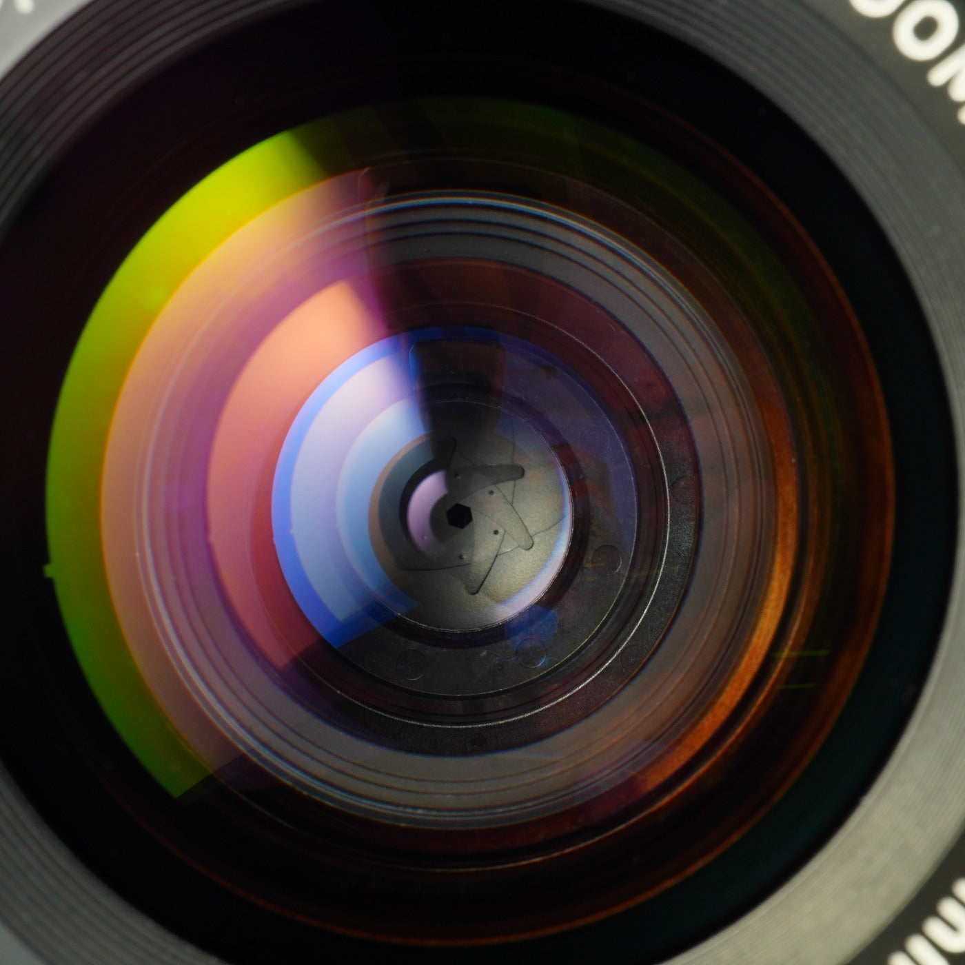 Canon FD 35-70mm F/4 ズームレンズ