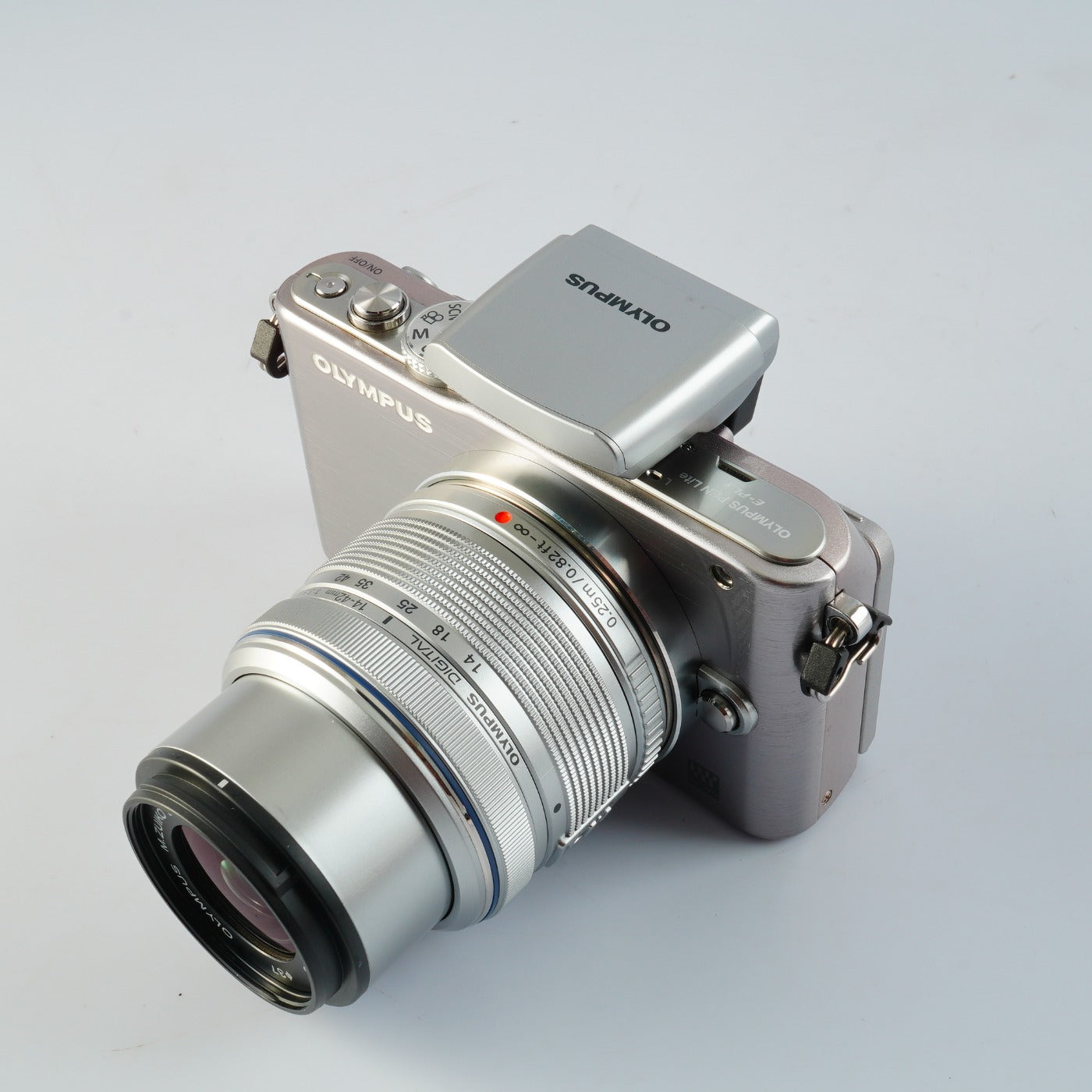 OLYMPUS PEN Lite E-PL3 + M.Zuiko Digital 14-42mm F3.5-5.6 Ⅱ R ミラーレスカメラ