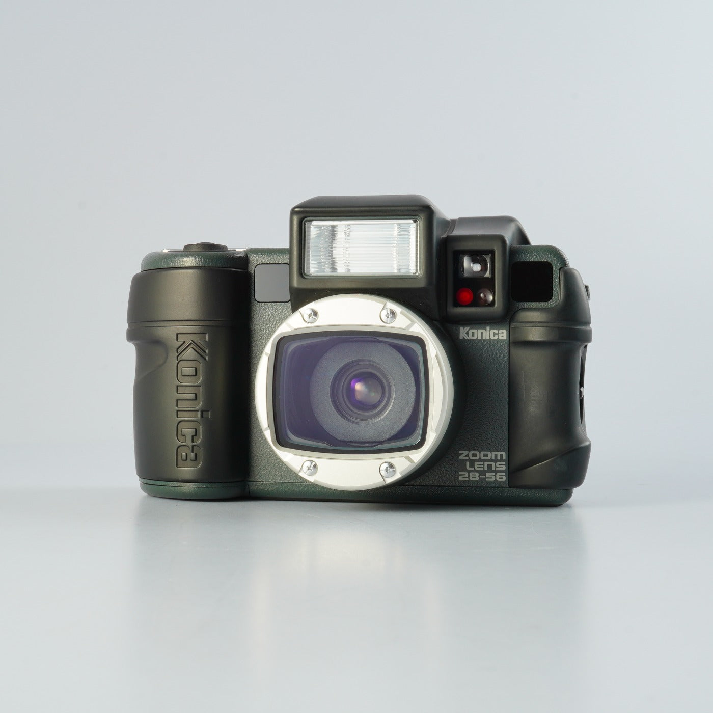 Konica 現場監督 ( GENBAKANTOKU ) Zoom 28-56mm コンパクトフィルムカメラ