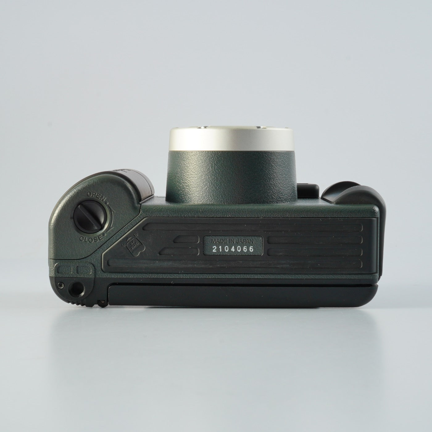 Konica 現場監督 ( GENBAKANTOKU ) Zoom 28-56mm コンパクトフィルムカメラ