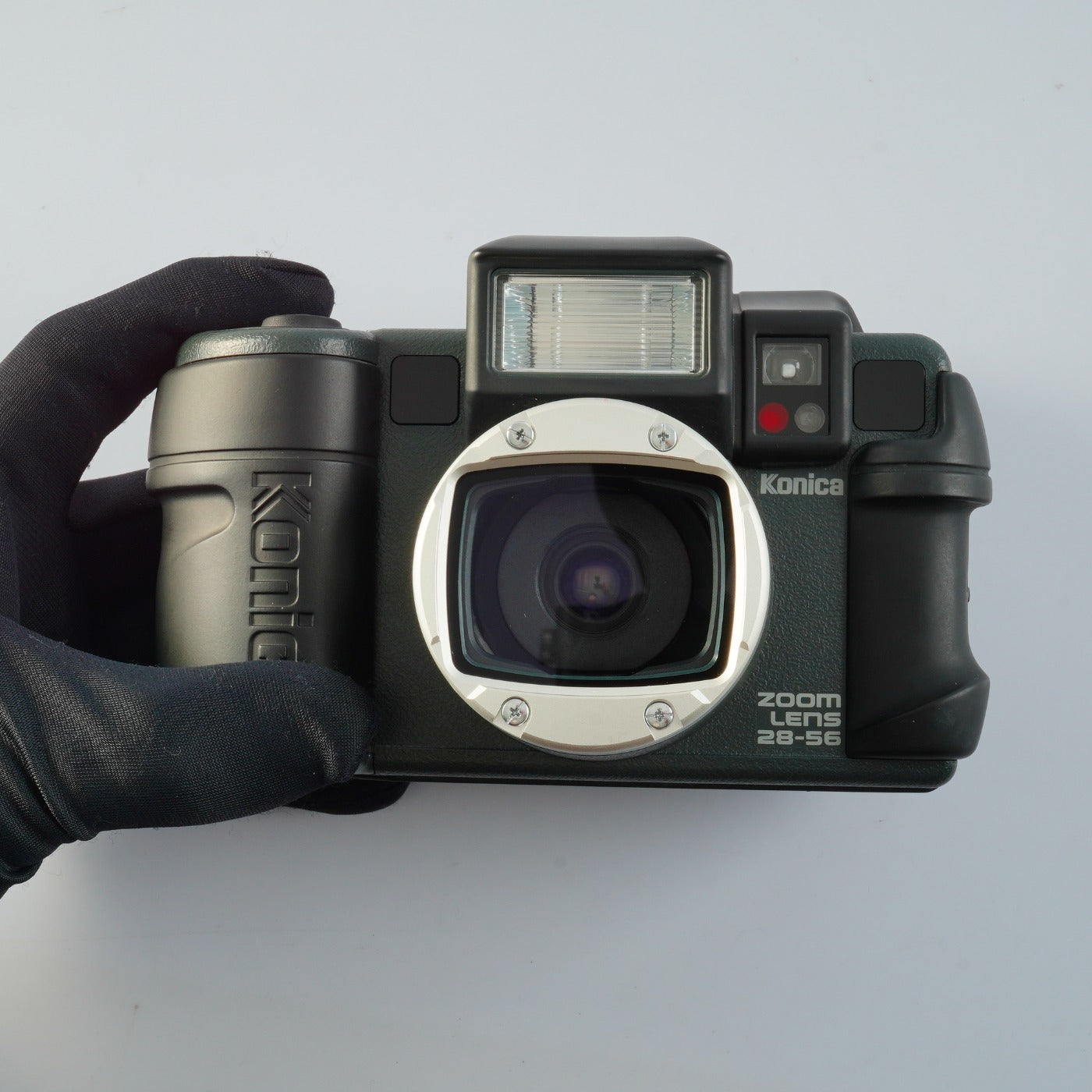 Konica 現場監督 ( GENBAKANTOKU ) Zoom 28-56mm コンパクトフィルムカメラ