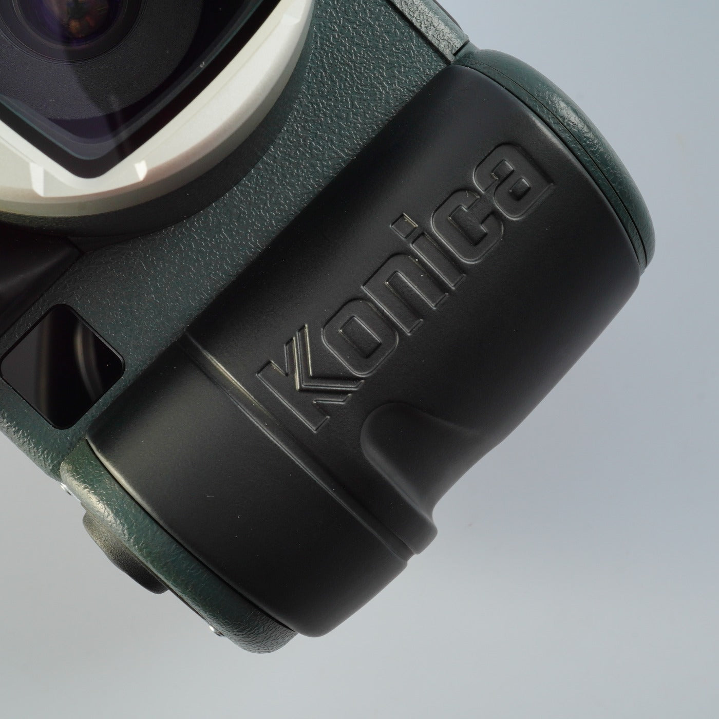 Konica 現場監督 ( GENBAKANTOKU ) Zoom 28-56mm コンパクトフィルムカメラ