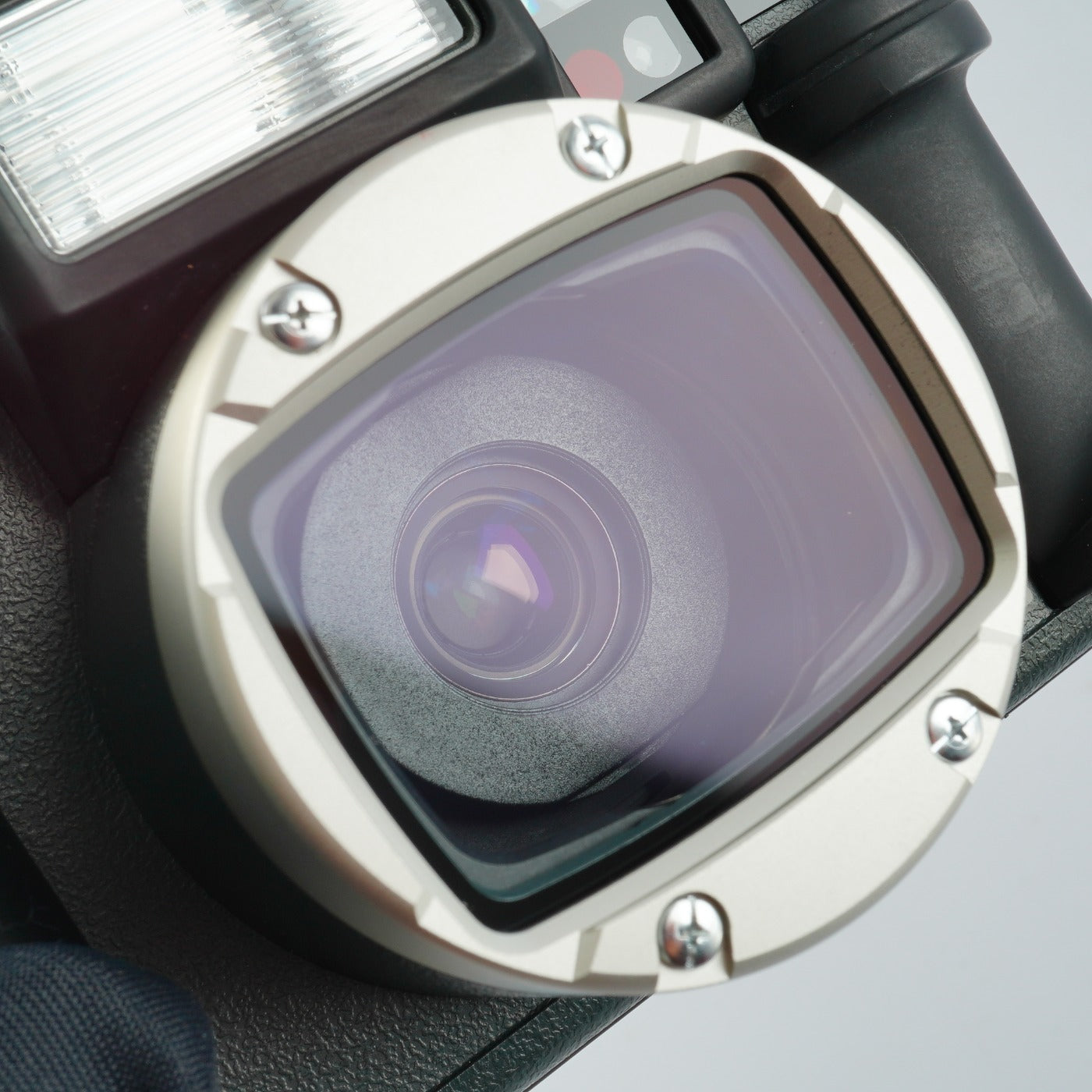 Konica 現場監督 ( GENBAKANTOKU ) Zoom 28-56mm コンパクトフィルムカメラ