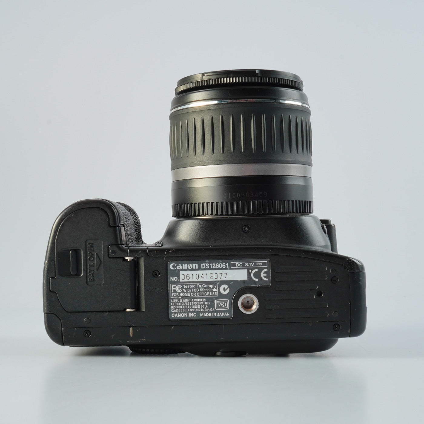 Canon EOS 20D + EF-S 18-55mm F/3.5-5.6Ⅱ USM + CF 2GB デジタル一眼レフカメラ