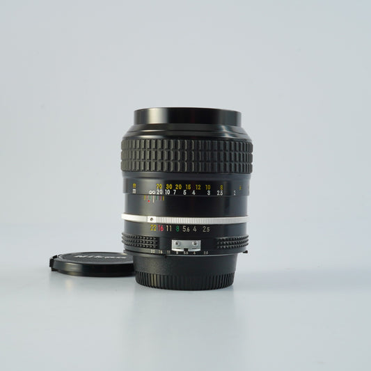 Nikon Ai NIKKOR 105mm F/2.5 単焦点レンズ