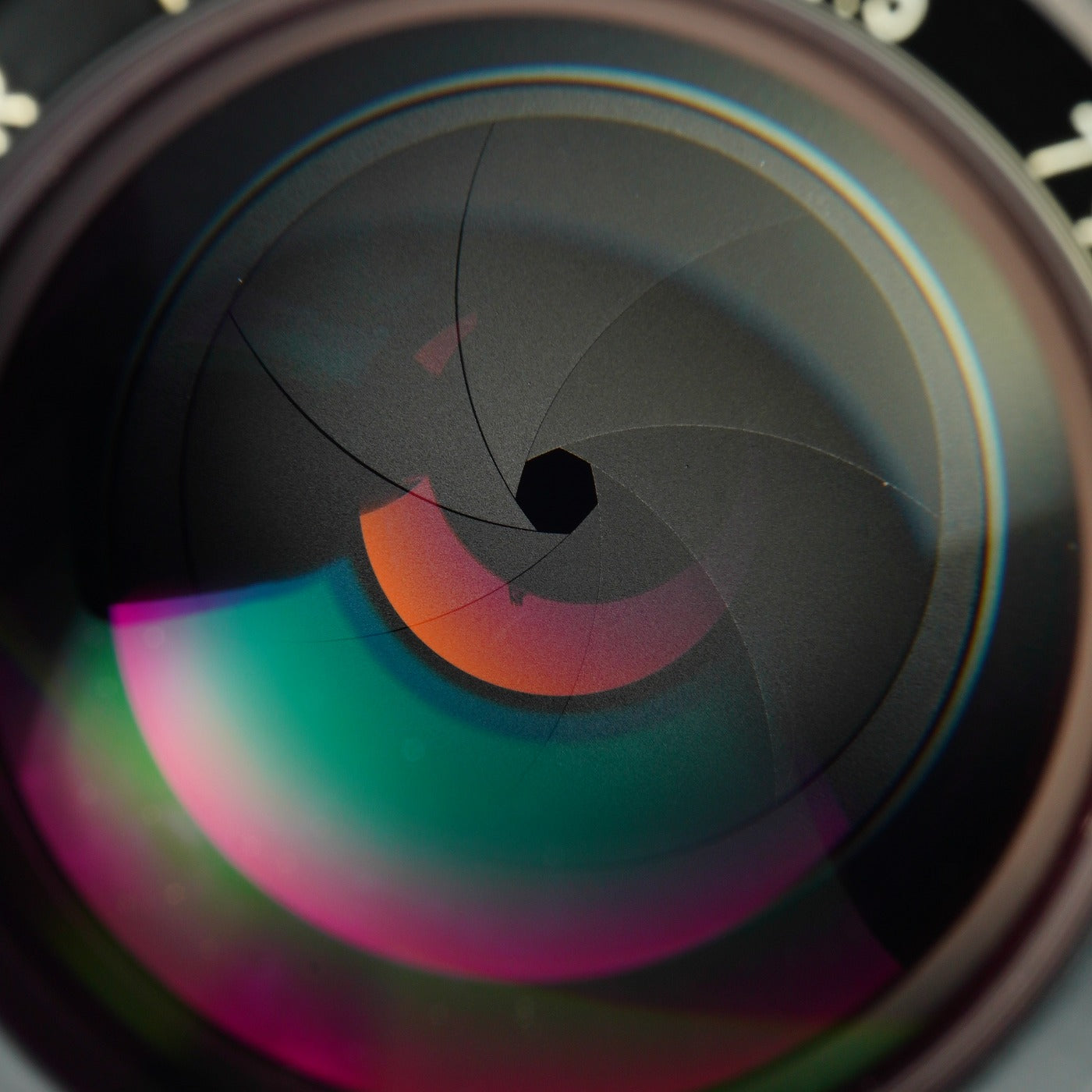 Nikon Ai NIKKOR 105mm F/2.5 単焦点レンズ