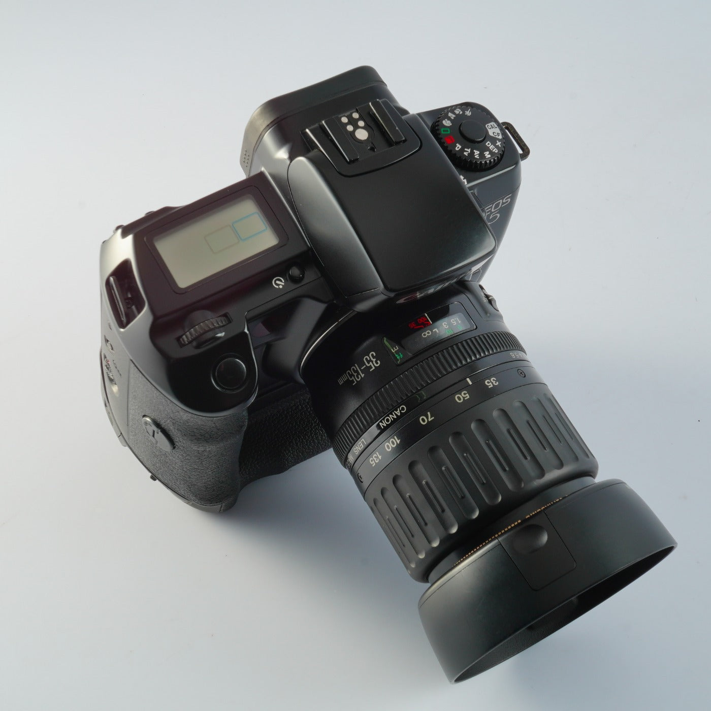 Canon EOS 5 QD + VG-10 + EF 35-135mm F/4-5.6 USM AF フィルム一眼レフカメラ