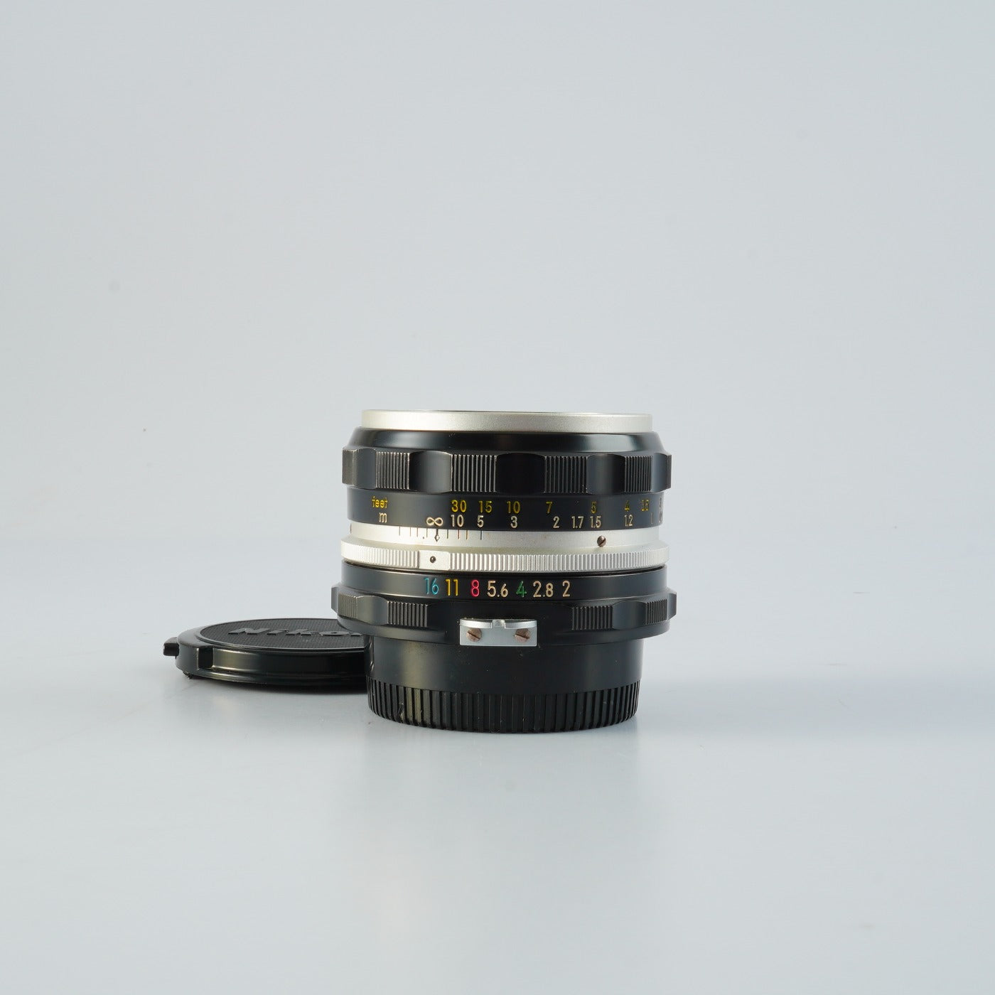 Nikon NIKKOR-H Auto 50mm F/2 非Ai 単焦点レンズ