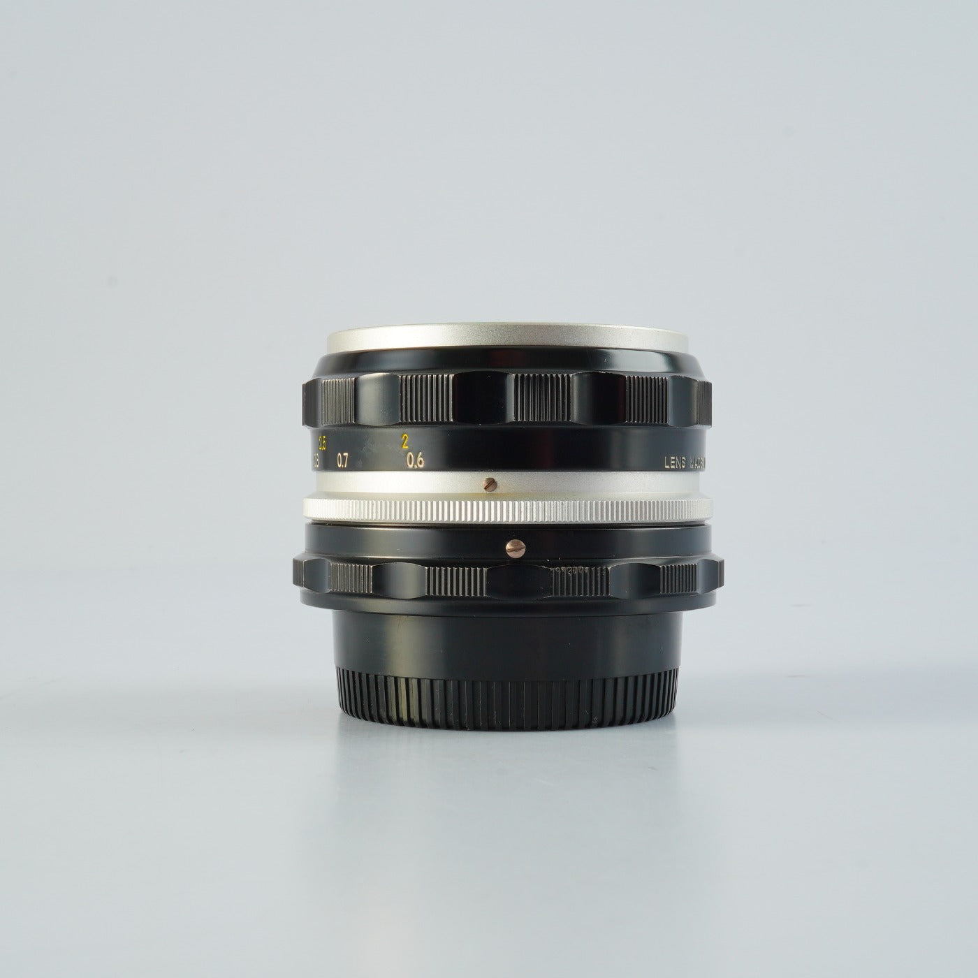 Nikon NIKKOR-H Auto 50mm F/2 非Ai 単焦点レンズ