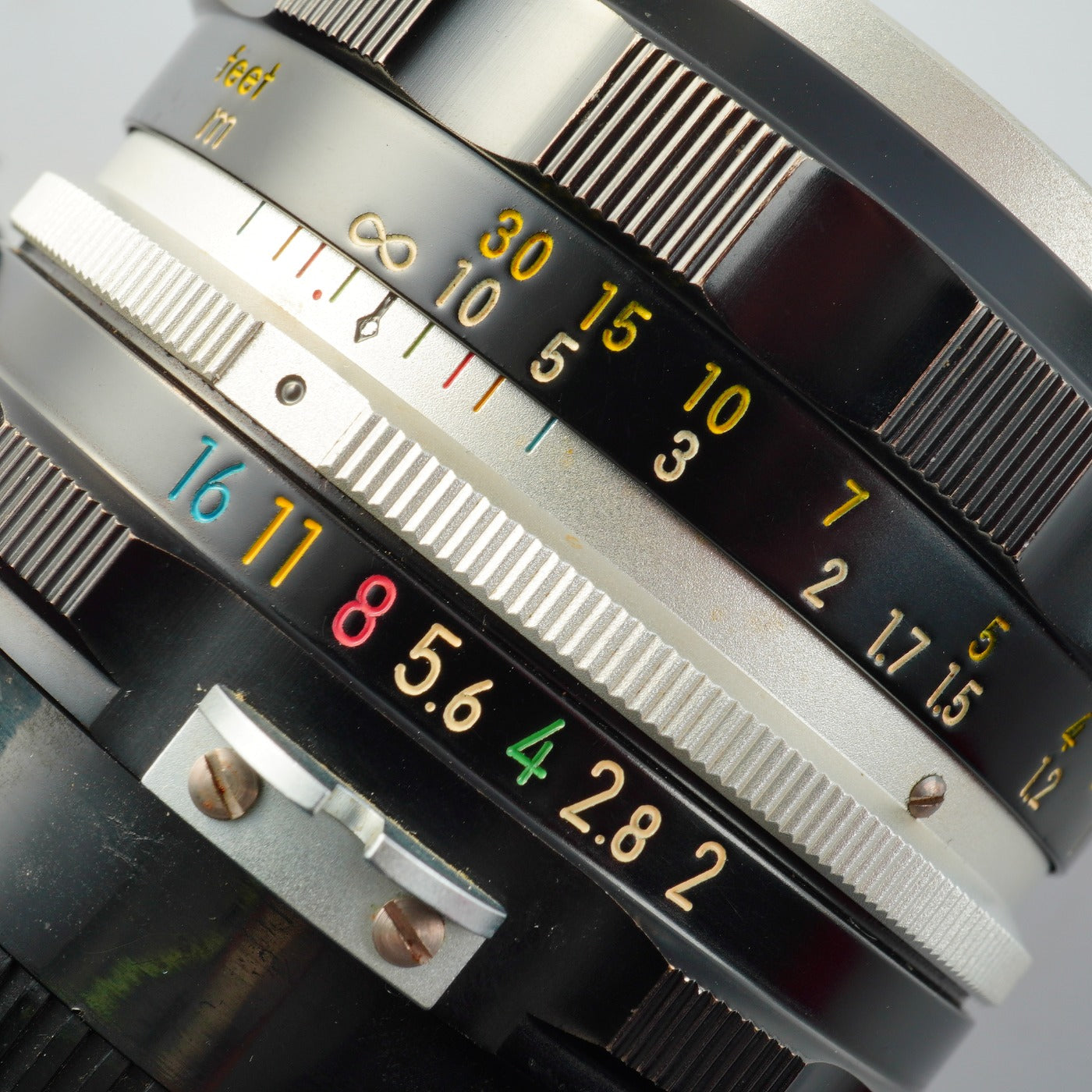 Nikon NIKKOR-H Auto 50mm F/2 非Ai 単焦点レンズ