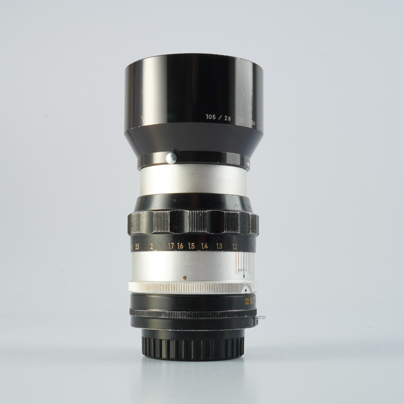 Nikon 非Ai NIKKOR-P Auto 10.5cm 105mm F/2.5 単焦点レンズ