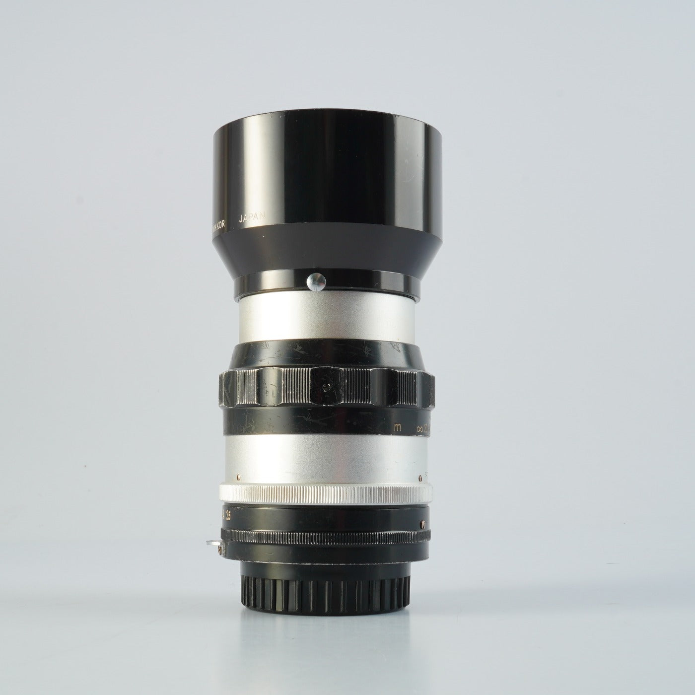 Nikon 非Ai NIKKOR-P Auto 10.5cm 105mm F/2.5 単焦点レンズ
