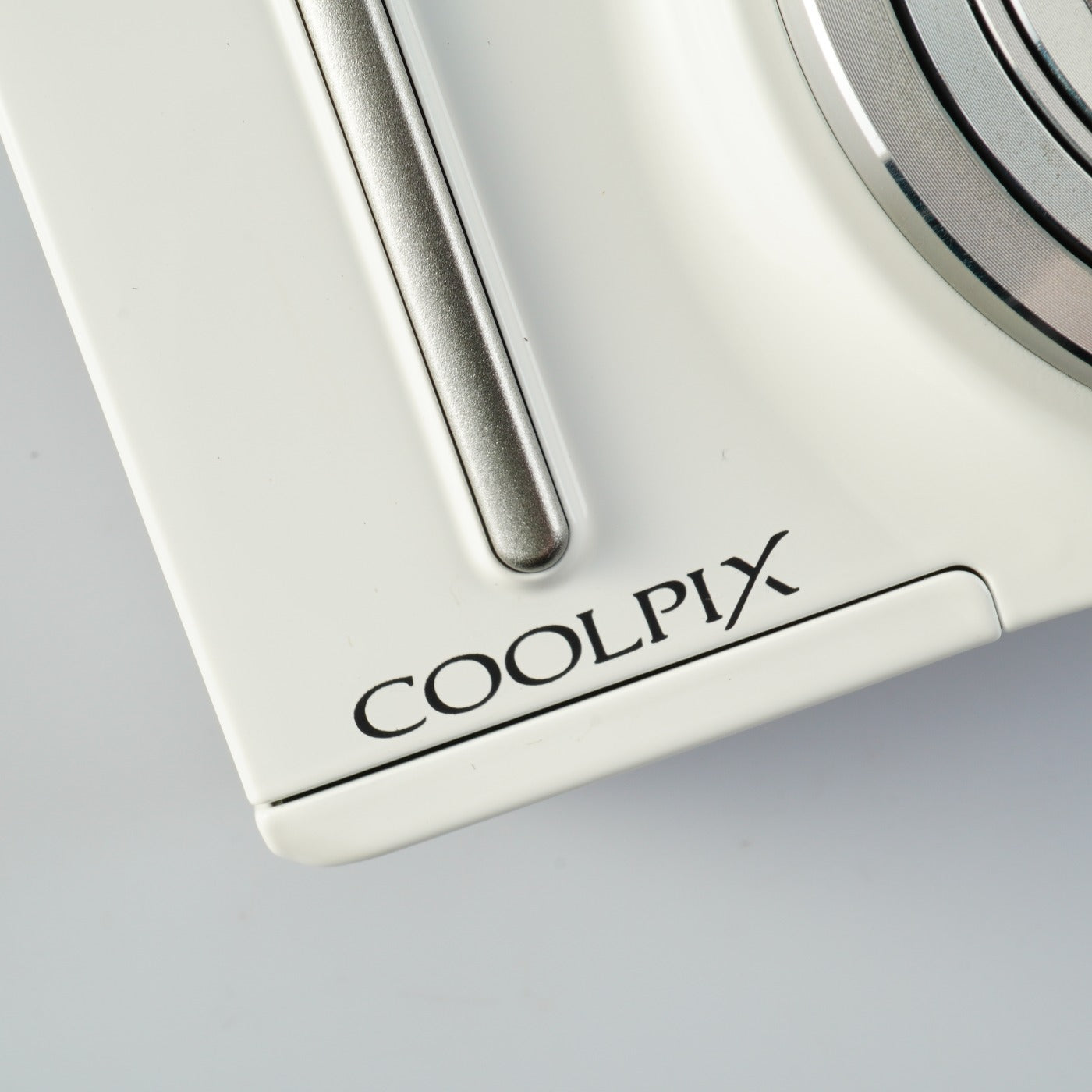 Nikon Coolpix S9700 White コンパクトデジタルカメラ