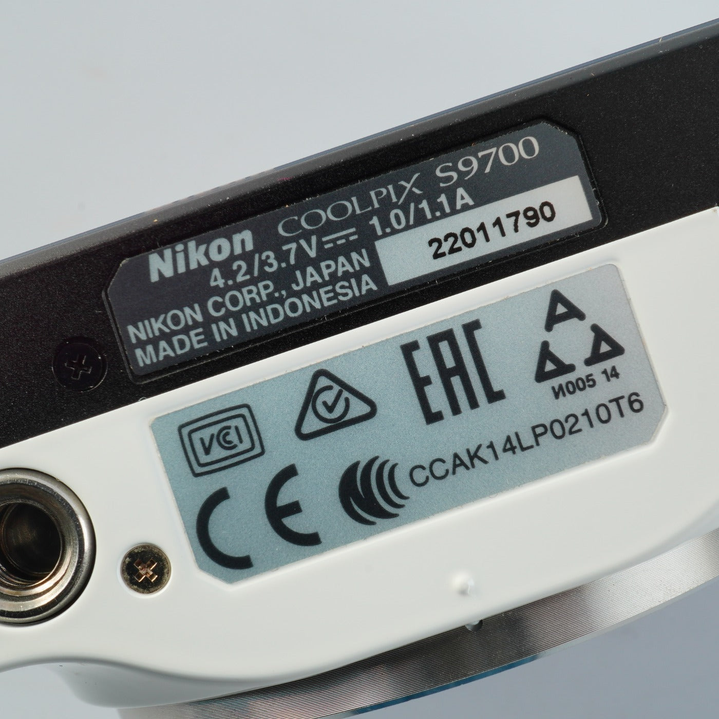Nikon Coolpix S9700 White コンパクトデジタルカメラ