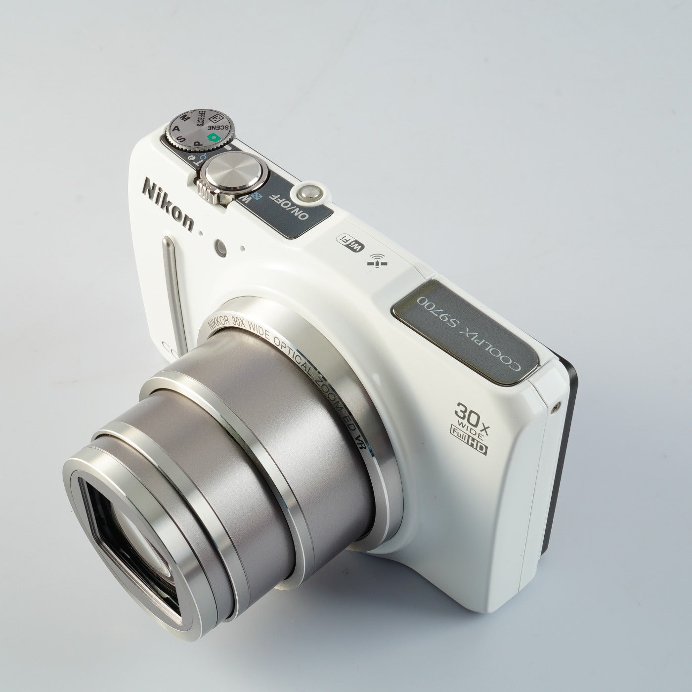 Nikon Coolpix S9700 White コンパクトデジタルカメラ